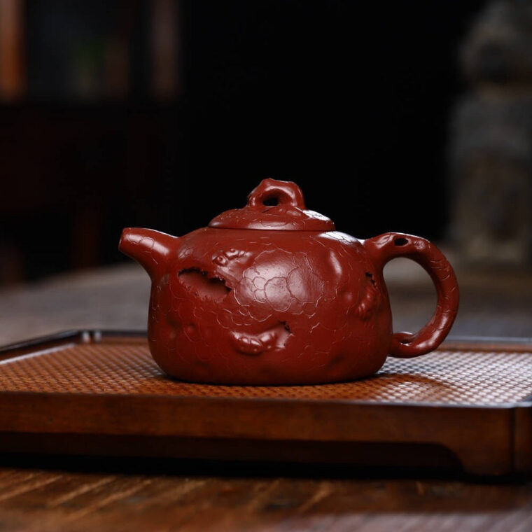 Full Handmade Yixing Zisha Teapot [Gong Chun Pot] (Dahongpao – 280ml)