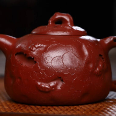 Full Handmade Yixing Zisha Teapot [Gong Chun Pot] (Dahongpao – 280ml)