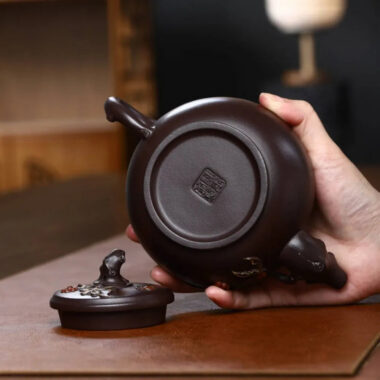 Full Handmade Yixing Zisha Teapot [Grape Pot] (Lao Zi Ni – 350ml)