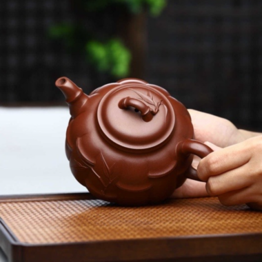 Full Handmade Yixing Zisha Teapot [Half Moon Bamboo Pot] (Di Cao Qing – 260ml)