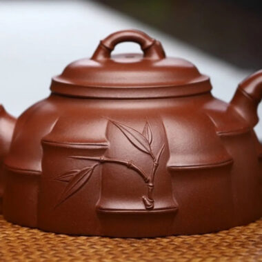 Full Handmade Yixing Zisha Teapot [Half Moon Bamboo Pot] (Di Cao Qing – 260ml)