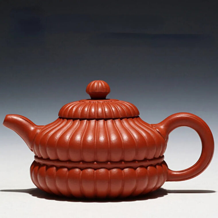 Full Handmade Yixing Zisha Teapot [Hehuan Jin Nang Pot] (Zhao Zhuang Zhu Ni – 210ml)