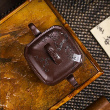 Full Handmade Yixing Zisha Teapot [Hong Xing Piao Xiang] (Zi Jia Ni – 320ml)