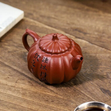 Full Handmade Yixing Zisha Teapot [Hong Yu Jia Gua] (Xiao Meiyao Zhu Ni – 260ml)