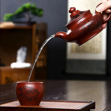 Full Handmade Yixing Zisha Teapot [Hua Kai Fugui] 1 Pot 5 Cups Set (Long Xue Sha – 380ml)