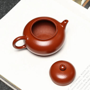 Full Handmade Yixing Zisha Teapot [Hua Ying Pot] (Zhu Ni – 160ml)