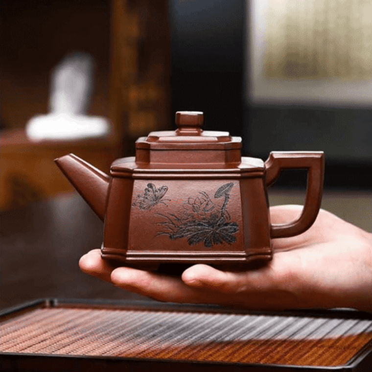 Full Handmade Yixing Zisha Teapot [Hua Yun Die Wu] (Di Cao Qing – 320ml)