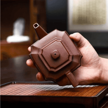 Full Handmade Yixing Zisha Teapot [Hua Yun Die Wu] (Di Cao Qing – 320ml)