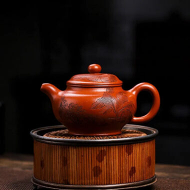 Full Handmade Yixing Zisha Teapot [Ji Tu Nao Chun] (Zhao Zhuang Zhu Ni – 320ml)