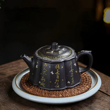 Full Handmade Yixing Zisha Teapot [Jin Ling Hua] (Hei Luolan – 350ml)