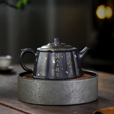 Full Handmade Yixing Zisha Teapot [Jin Ling Hua] (Hei Luolan – 350ml)
