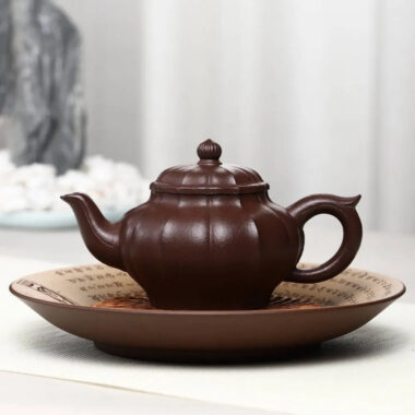 Full Handmade Yixing Zisha Teapot [Jin Nang Xiao Ying Pot] (Zi Ni – 230ml)