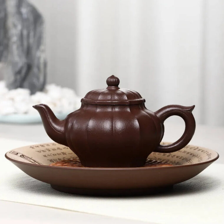 Full Handmade Yixing Zisha Teapot [Jin Nang Xiao Ying Pot] (Zi Ni – 230ml)
