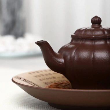 Full Handmade Yixing Zisha Teapot [Jin Nang Xiao Ying Pot] (Zi Ni – 230ml)