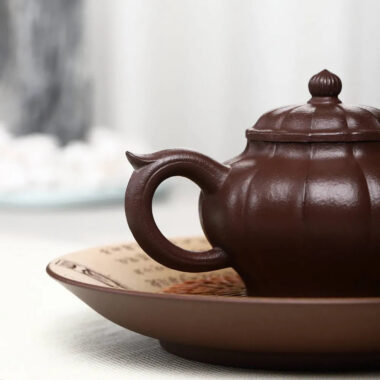 Full Handmade Yixing Zisha Teapot [Jin Nang Xiao Ying Pot] (Zi Ni – 230ml)