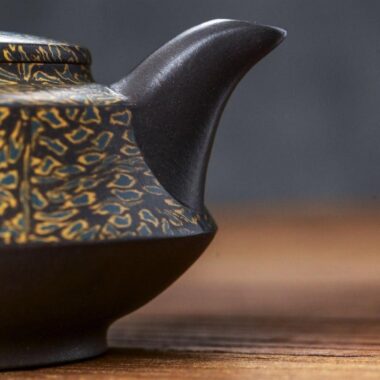 Full Handmade Yixing Zisha Teapot [Jin Qian Bao] (Hei Jiao Ni – 340ml)