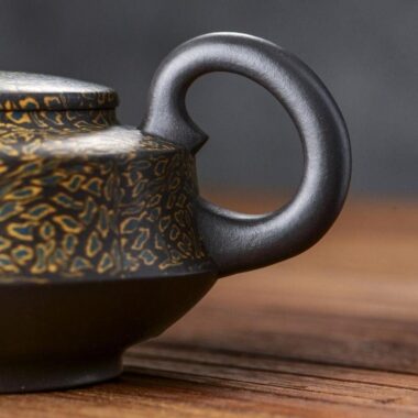 Full Handmade Yixing Zisha Teapot [Jin Qian Bao] (Hei Jiao Ni – 340ml)