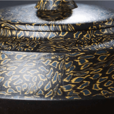 Full Handmade Yixing Zisha Teapot [Jin Qian Bao] (Hei Jiao Ni – 340ml)
