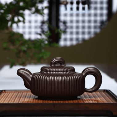 Full Handmade Yixing Zisha Teapot [Jin Wen Biyu] (Meigui Zi Ni – 300ml)