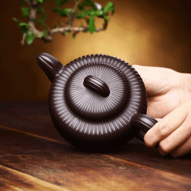 Full Handmade Yixing Zisha Teapot [Jin Wen Biyu] (Meigui Zi Ni – 300ml)