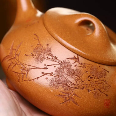 Full Handmade Yixing Zisha Teapot [Jingzhou Shi Piao Pot] (Duan Ni – 280ml)