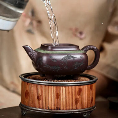 Full Handmade Yixing Zisha Teapot [Jiu Yu Xi Shui] (Zi Jia Ni – 400ml)