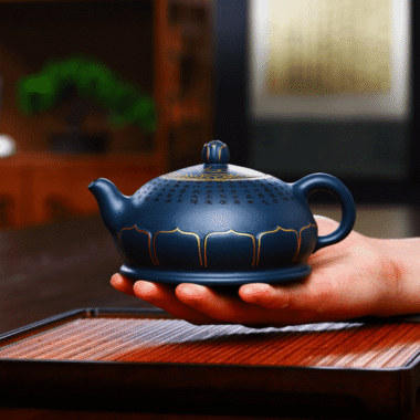 Full Handmade Yixing Zisha Teapot [Jixiang Jinlian] (Tian Qing Ni – 350ml)