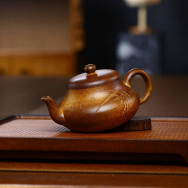 Full Handmade Yixing Zisha Teapot [Junde Pot] (Qing Duan Ni Firewood Fired – 180ml)