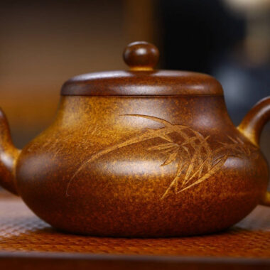 Full Handmade Yixing Zisha Teapot [Junde Pot] (Qing Duan Ni Firewood Fired – 180ml)