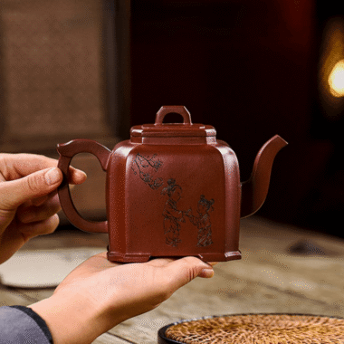 Full Handmade Yixing Zisha Teapot [Kong Rong Rang Li] (Di Cao Qing – 550ml)