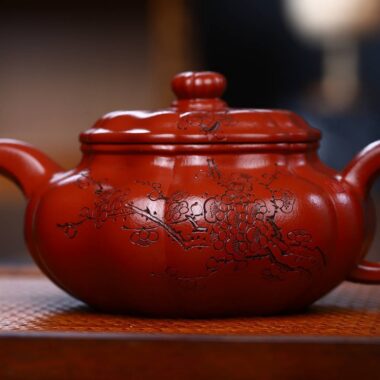 Full Handmade Yixing Zisha Teapot [Kui Fanggu Pot] (Zhu Ni – 260ml)