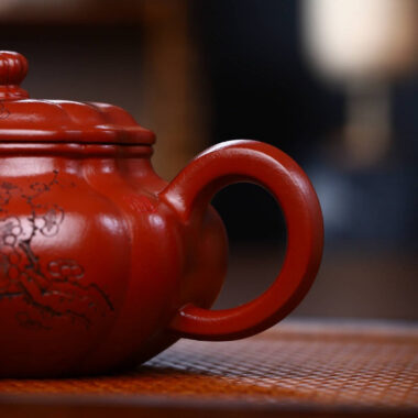 Full Handmade Yixing Zisha Teapot [Kui Fanggu Pot] (Zhu Ni – 260ml)