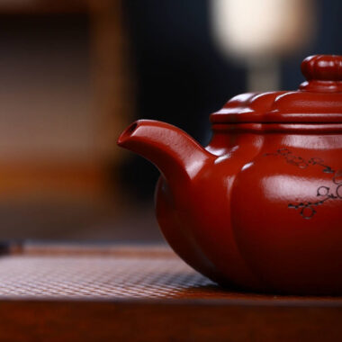 Full Handmade Yixing Zisha Teapot [Kui Fanggu Pot] (Zhu Ni – 260ml)