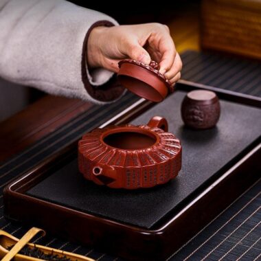 Full Handmade Yixing Zisha Teapot [Lanting Zhoupan] (Long Xue Sha – 320ml)