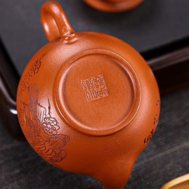 Full Handmade Yixing Zisha Teapot [Liangzhu Chuanqi] (Zhu Ni – 300ml)