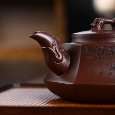 Full Handmade Yixing Zisha Teapot [Liufang Long Pot] (Zi Ni – 450ml)