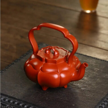 Full Handmade Yixing Zisha Teapot [Linghua Tilaing Pot] (Zhu Ni – 380ml)