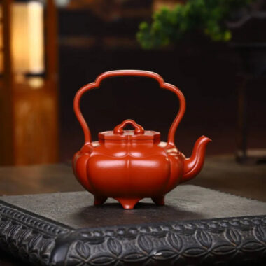 Full Handmade Yixing Zisha Teapot [Linghua Tilaing Pot] (Zhu Ni – 380ml)