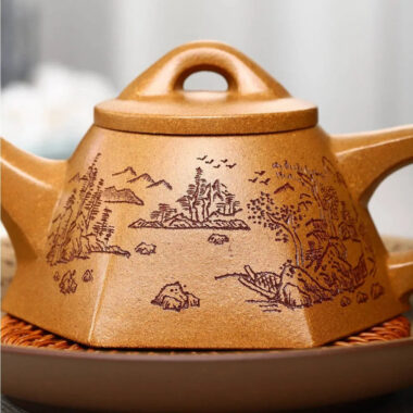 Full Handmade Yixing Zisha Teapot [Liufang Bawang Shi Piao Pot] (Wucai Lao Duan Ni – 260ml)