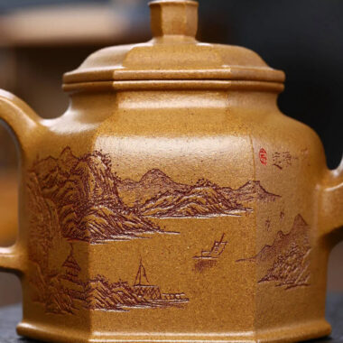 Full Handmade Yixing Zisha Teapot [Liufang DeZhong Pot] (Wucai Lao Duan Ni – 520ml)