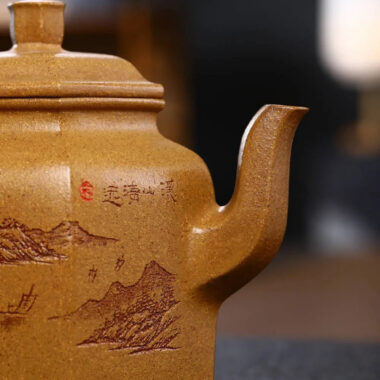 Full Handmade Yixing Zisha Teapot [Liufang DeZhong Pot] (Wucai Lao Duan Ni – 520ml)