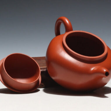 Full Handmade Yixing Zisha Teapot [Liufang Duo Zhi Pot] (Zhu Ni – 150ml)