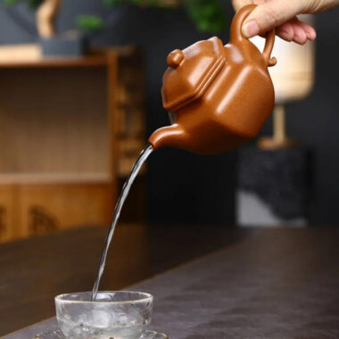 Full Handmade Yixing Zisha Teapot [Liufang Fanggu Pot] (Jiang Po Ni – 260ml)
