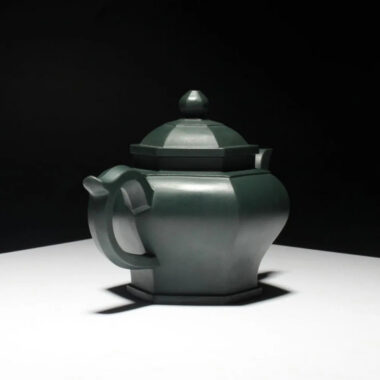 Full Handmade Yixing Zisha Teapot [Liufang Gongdeng Pot] (Lu Ni – 450ml)