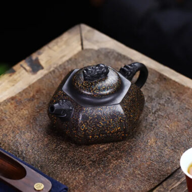 Full Handmade Yixing Zisha Teapot [Liufang Hei Bao] (Hei Jiao Ni – 310ml)