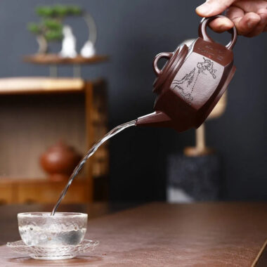 Full Handmade Yixing Zisha Teapot [Liufang Lai Cai Pot] (Zi Ni – 280ml)