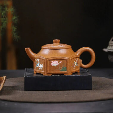 Full Handmade Yixing Zisha Teapot [Liufang Ling Hua] (Jin Jiang Po Ni – 320ml)