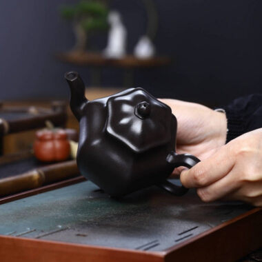 Full Handmade Yixing Zisha Teapot [Liufang Shen Deng Pot] (Shi Huang – 260ml)