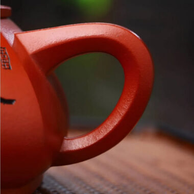 Full Handmade Yixing Zisha Teapot [Liufang Shi Piao Pot] (Xiao Meiyao Zhu Ni – 280ml)