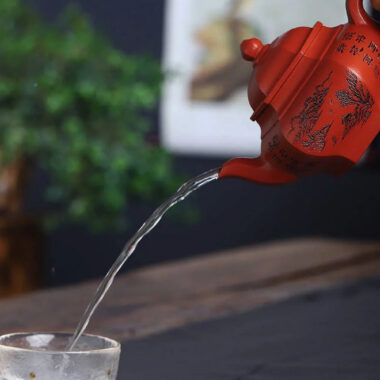 Full Handmade Yixing Zisha Teapot [Liufang Xiao Ying Pot] (Zhu Ni -260ml)